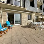 En Bord De Avec Terrasse Et Parking - Fr-1-361-85