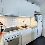 En Bord De Avec Terrasse Et Parking - Fr-1-361-85 Apartman