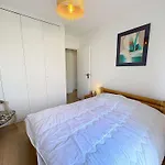 En Bord De Avec Terrasse Et Parking - Fr-1-361-85 Apartment Jullouville-les-Pins