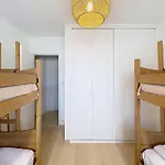 Apartment En Bord De Avec Terrasse Et Parking - Fr-1-361-85