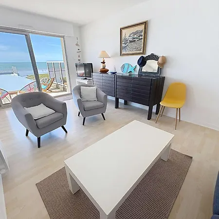 En Bord De Avec Terrasse Et Parking - Fr-1-361-85 * Jullouville-les-Pins
